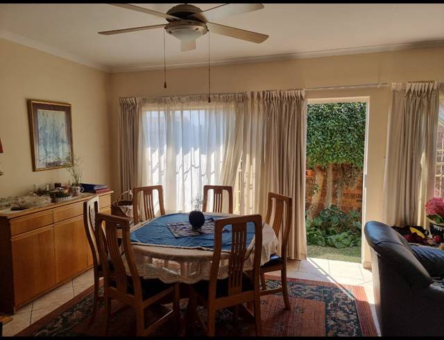 2 BEDROOM TOWNHOUSE FOR SALE IN CLAREMONT